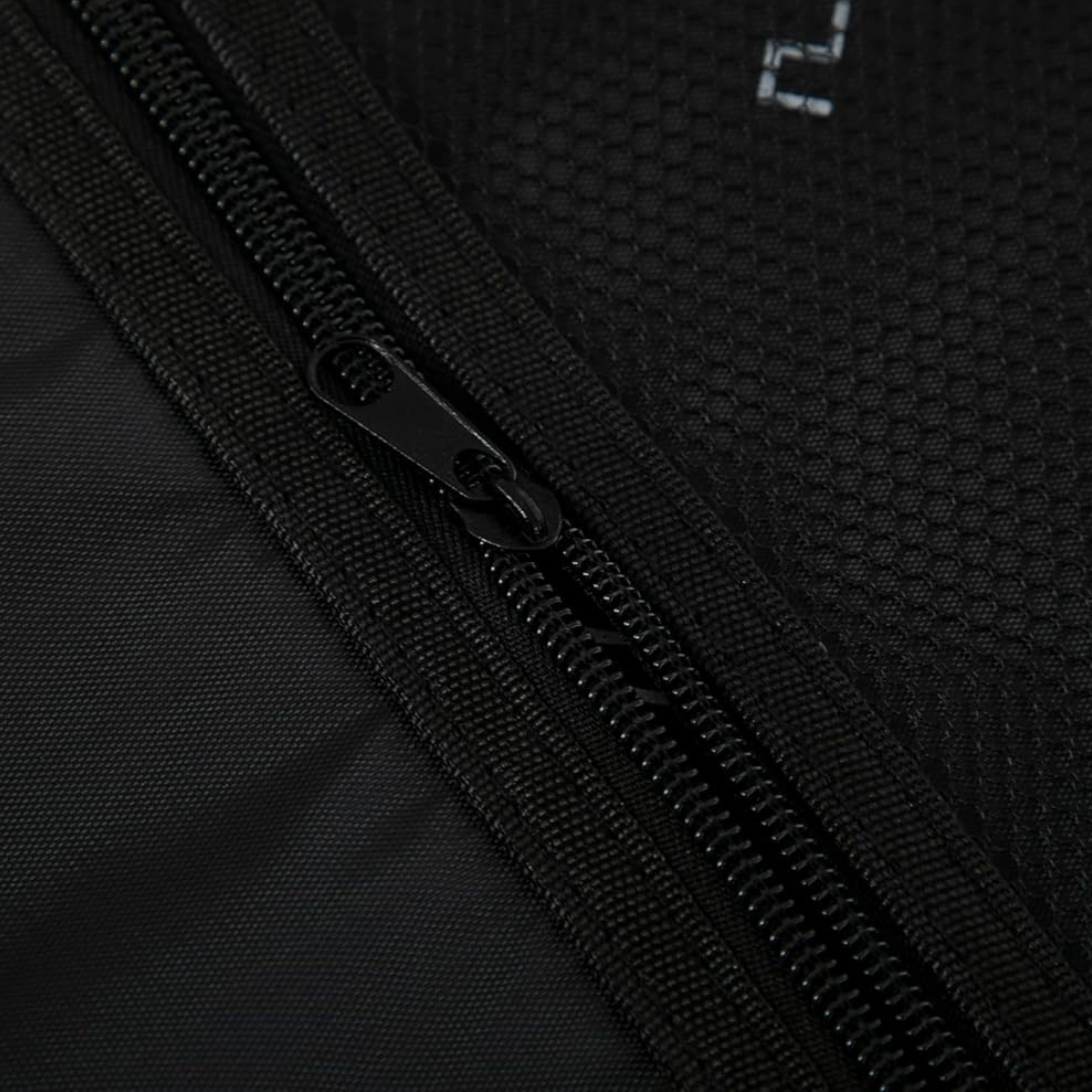 Maleta mediana WEEK-END | maleta de 20 kg | 65x40x25 | Negro