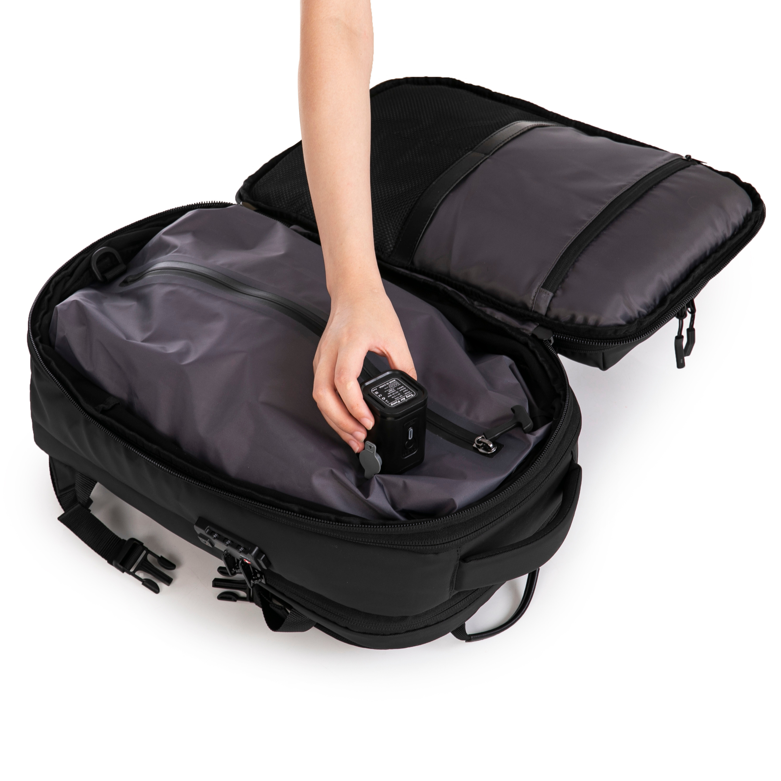 Sac à Dos Voyage Sous Vide 60L Extensible - Avec Pompe, Compartiment Ordinateur 17 Pouces, Idéal Cabine Avion