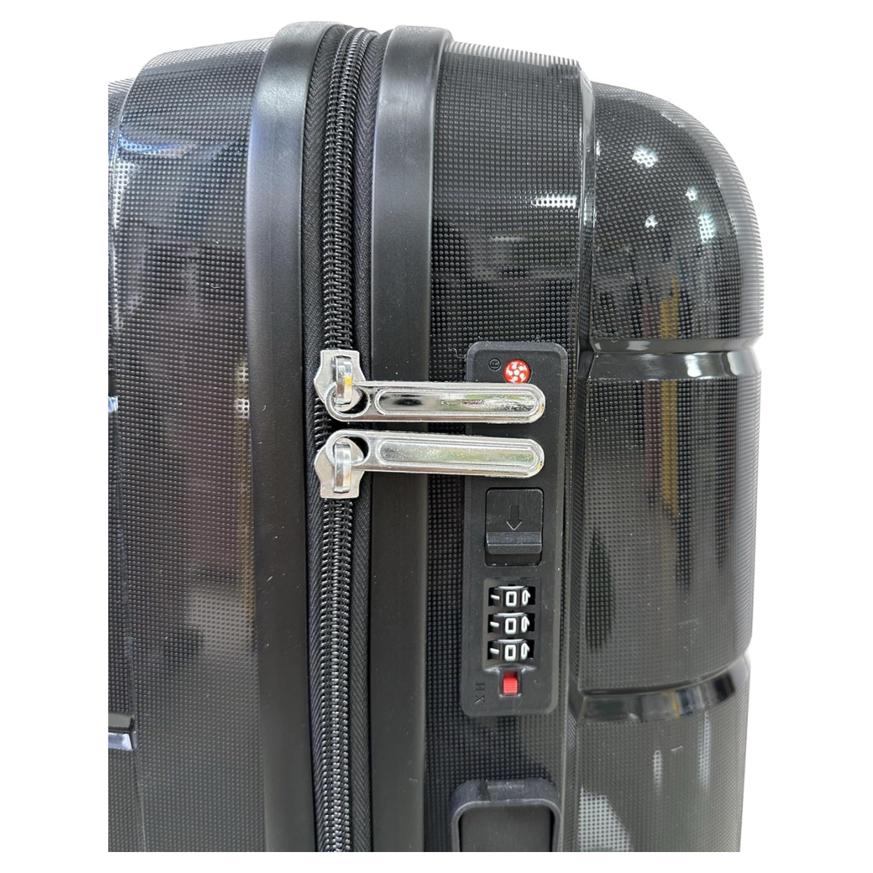 Valise_Grande_Taille_avec_Vanity_Polypropylene_Valise_Soute_23_kg_75x45x28_Noir_-_Celims_France